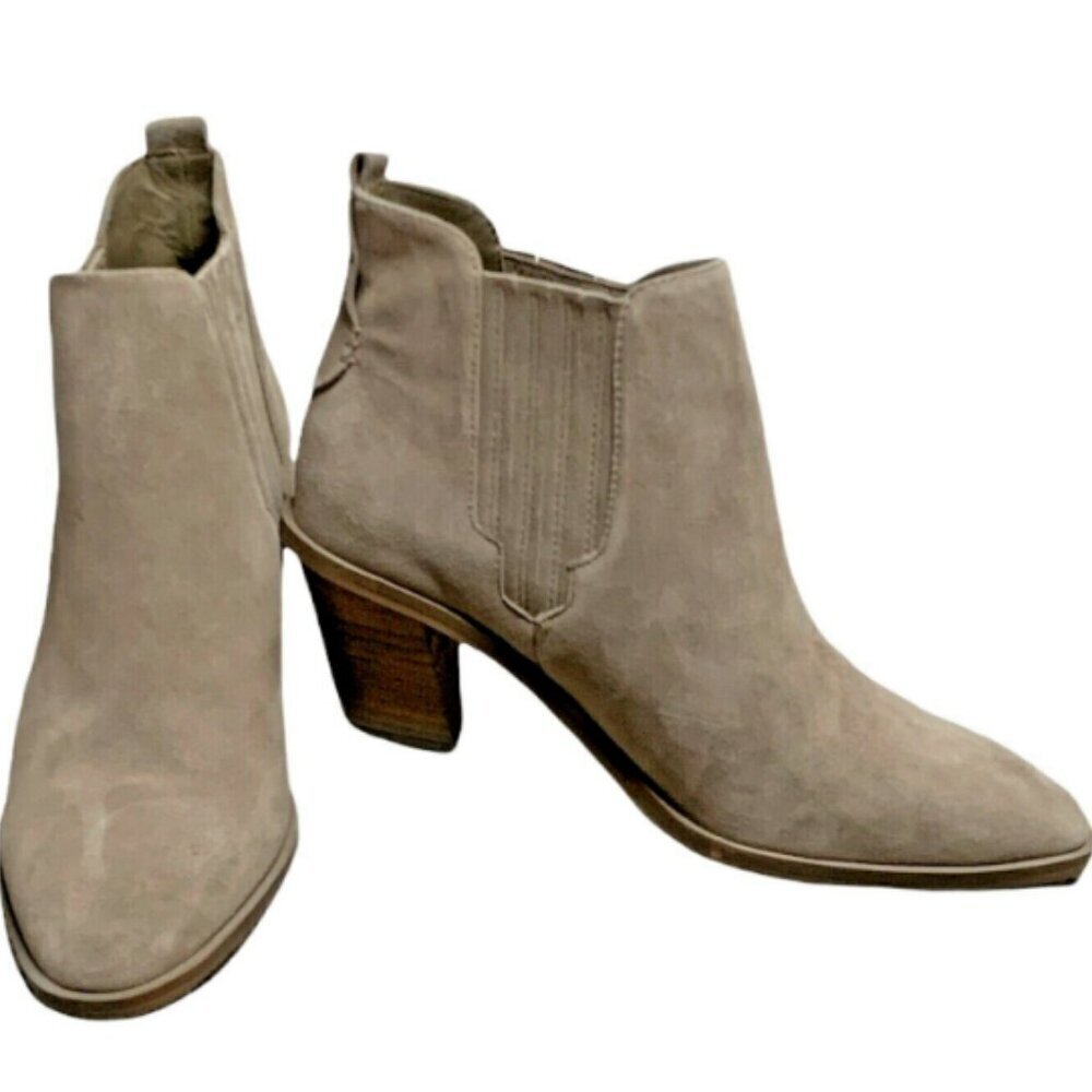 Vince Camuto Halissa Suede Bootie Womens 7.5M/38 Beige‎ #324E